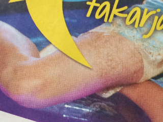 Illustration for article titled Itt a magyar celebipar első, félig szőrös férfivillantása (18+)